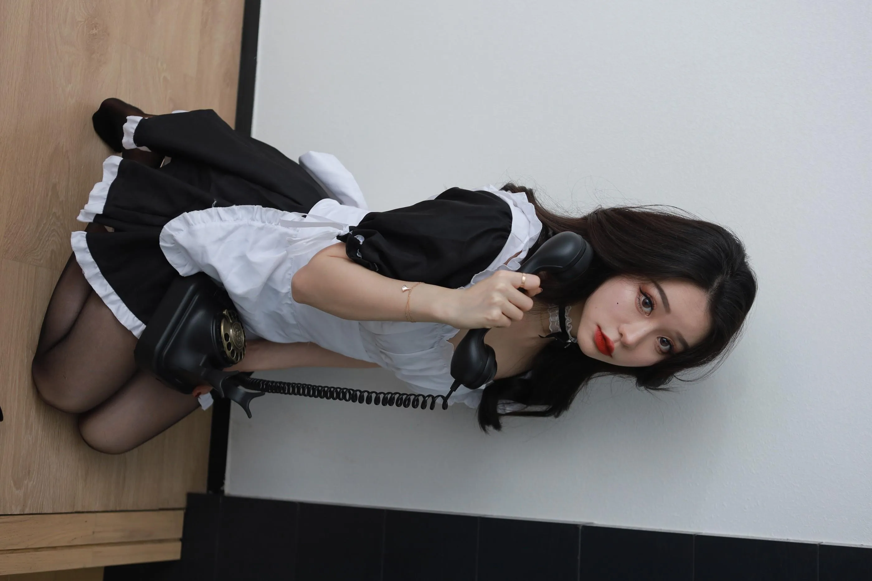 Sia不吃鱼 – NO.014 俏皮大奶女仆系列 [98P]插图5